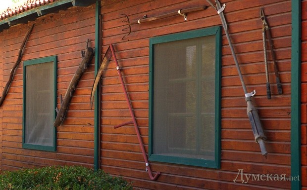 Орудия труда первых поселенцев