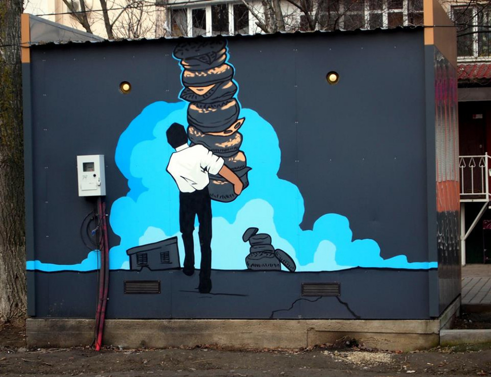 Красивая Одесса: километровый торговый ряд на Поскоте украсили художники фото 7