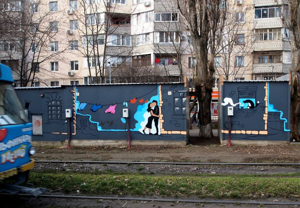 Красивая Одесса: километровый торговый ряд на Поскоте украсили художники фото 1