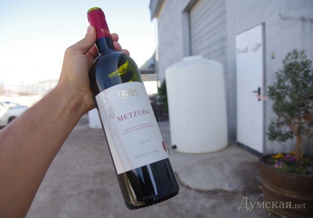 Бутылка местного вина стоит от 70 до 100 шекелей