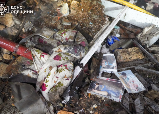 Ночная атака дронов на Одессу: под завалами дома погибла пенсионерка (фото)