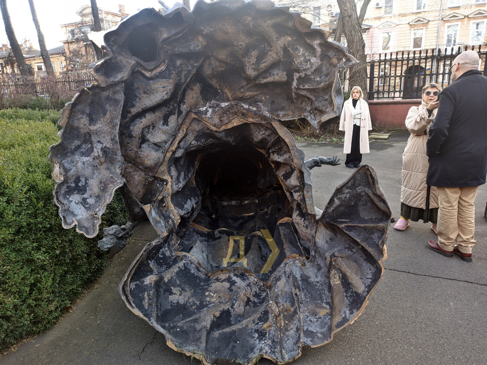 ... � �������� ��������� ����� �����������