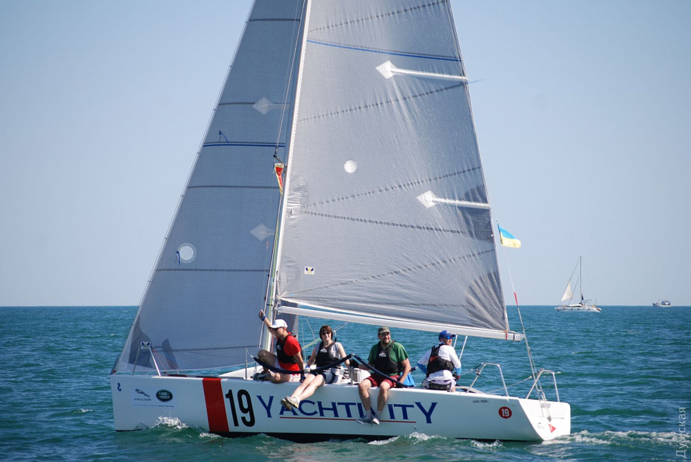 ���������� "�������" �� ����� ���� ������ "Platu 25". ��� ����� ��� � ����� ������-�������-������ ����� ��������� �����