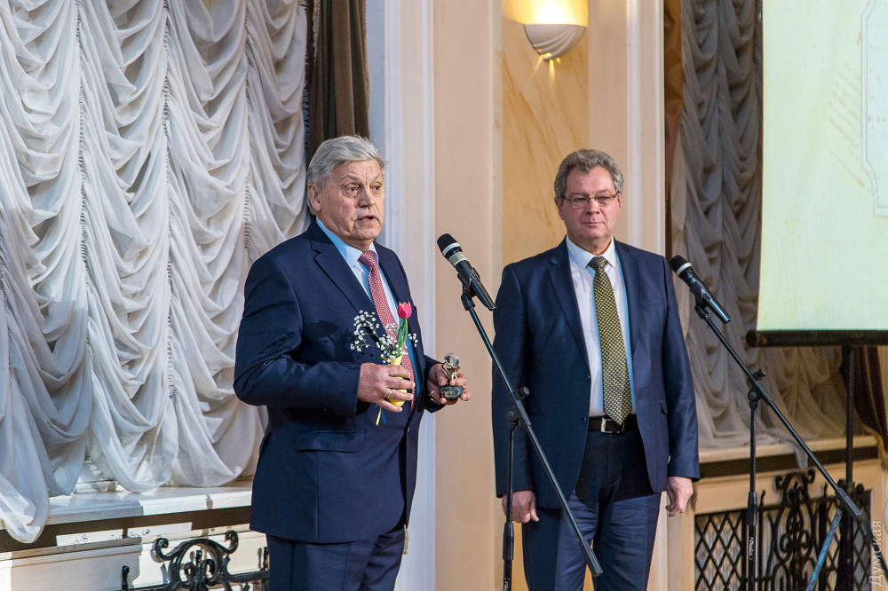 �������� ��������� � �������� ������