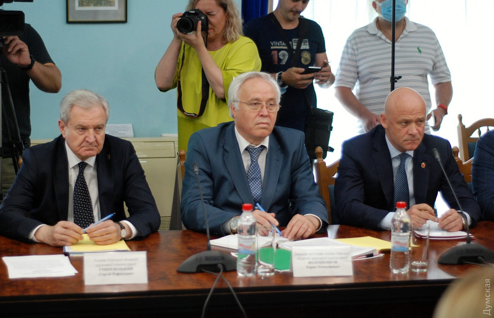 ����������� ������ � ������� � �������� ��������� ������� ������