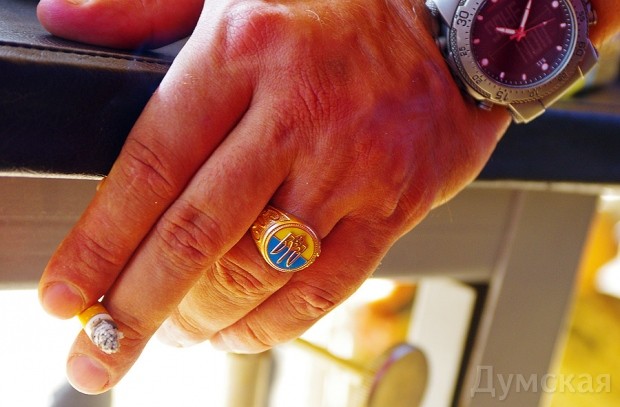 ������� �����������. � ��������� - �������, � ������� - �������