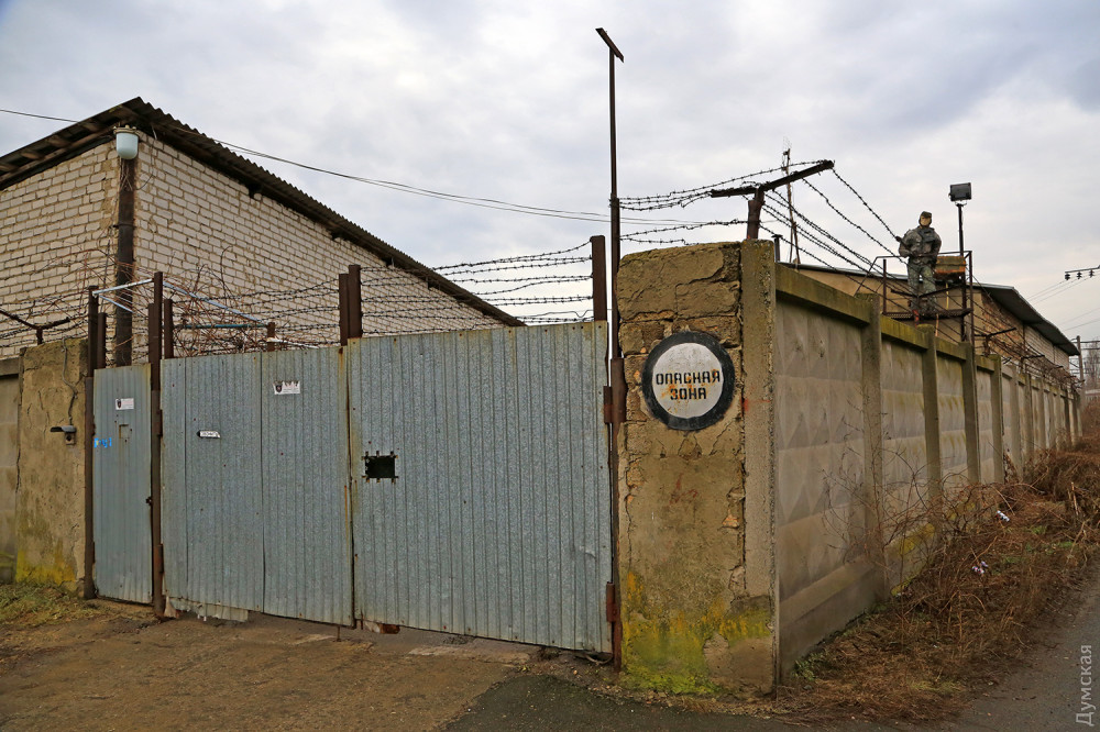 �����-�� �������� ����������. �����, ��� ������� ����� ��������, � �����, ������ ����� ������-�� ���������������� �����