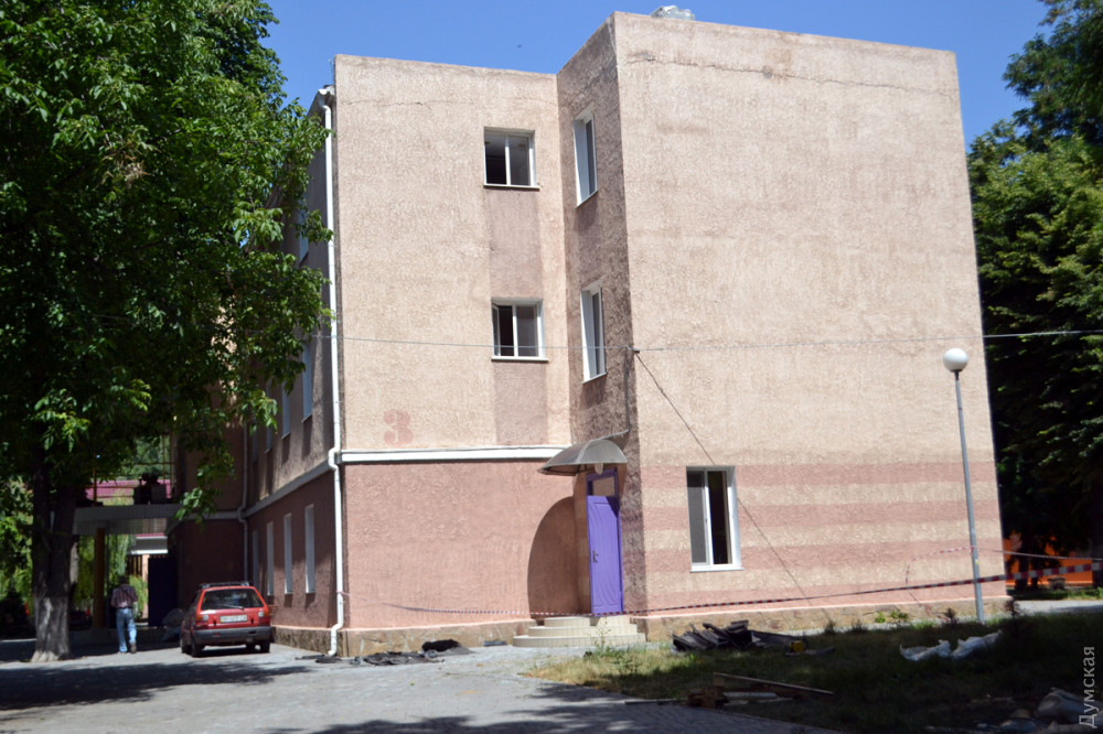 ������ �3