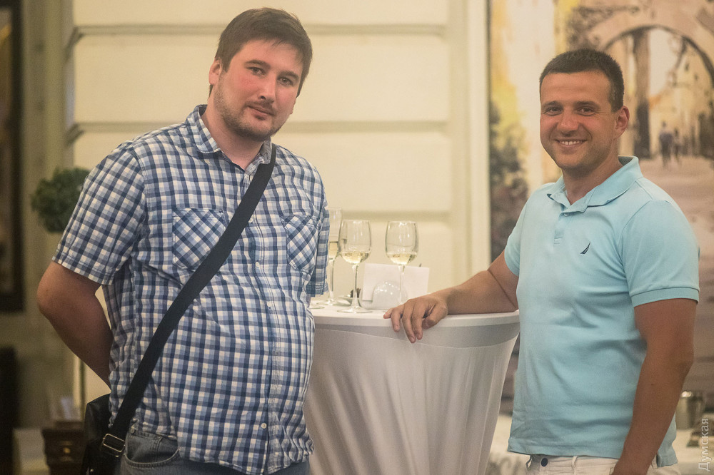 ������� �������� "�������" ���� ������������ � �������� �������� ���� �����