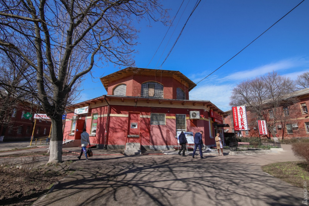 ���� ���