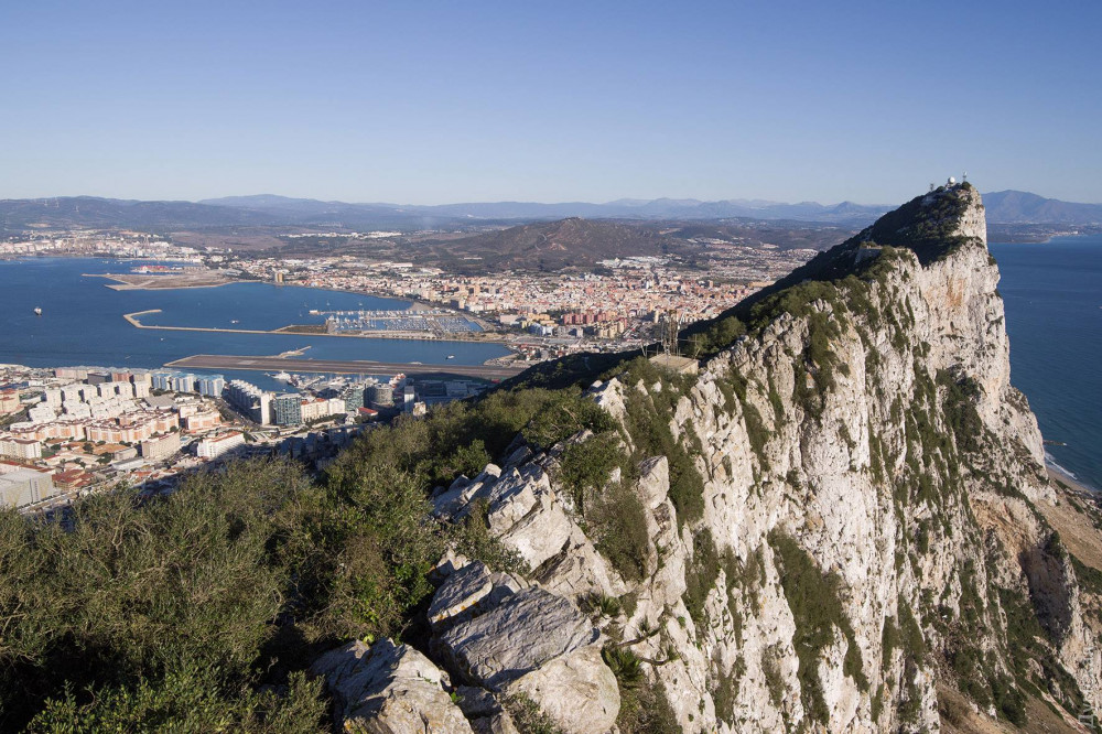 ��� �� �����: � �������� - ������, ����� � ���� ������ ��� �������� ���������, ����� 100 ������ ����������� ����, � ����� �� �������