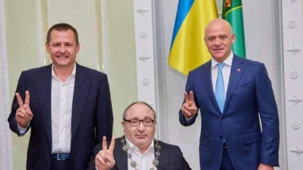 ����������