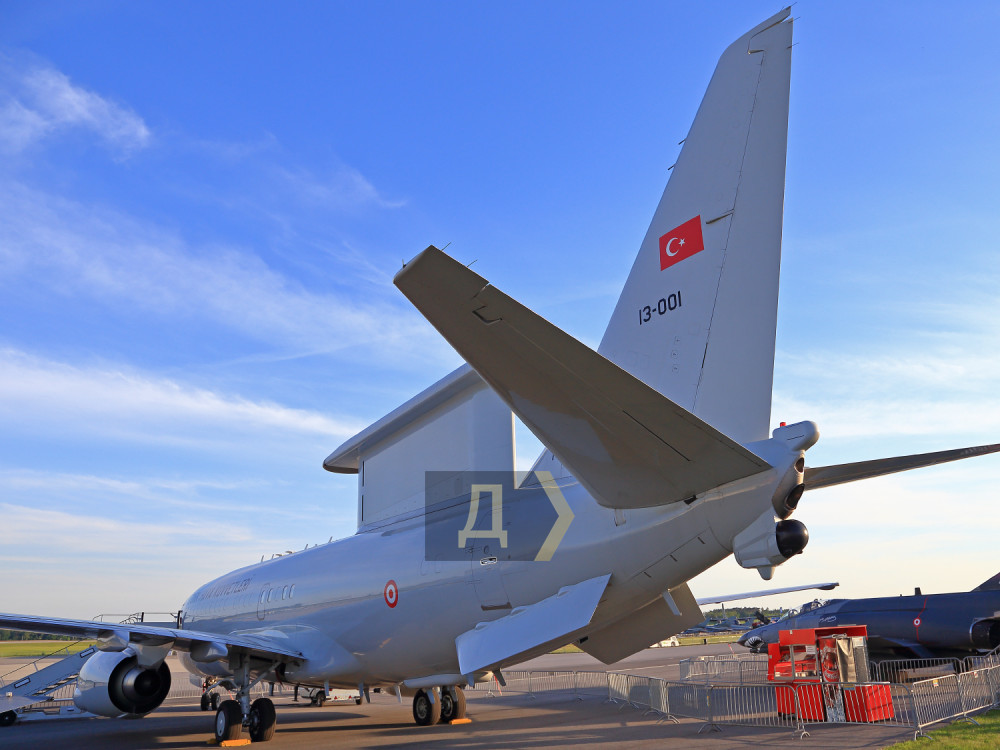 �������� E-7