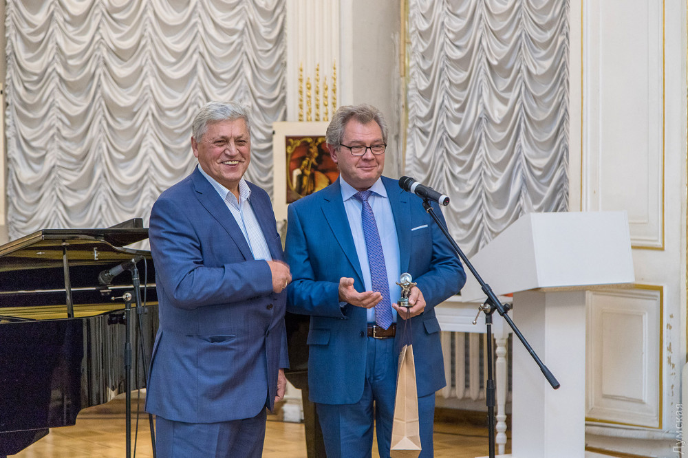 �������� ��������� � �������� ������