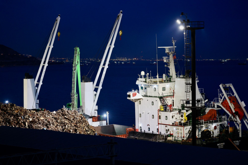 Victoria V ���������� ���������� ����� � ����� �� ���� ��������