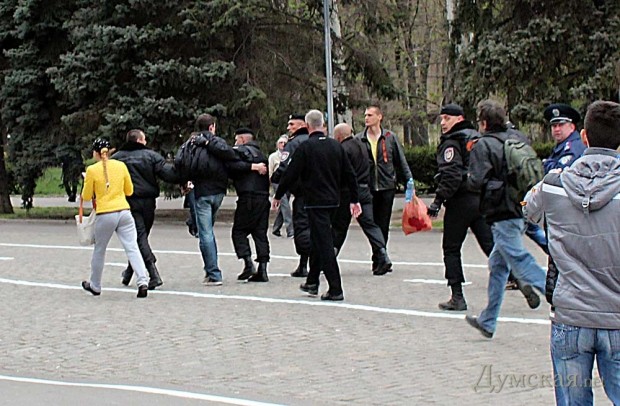 ������� "��������" (�� ���� - ������ �����) ������� � �������, ����� �������� � ���� �������