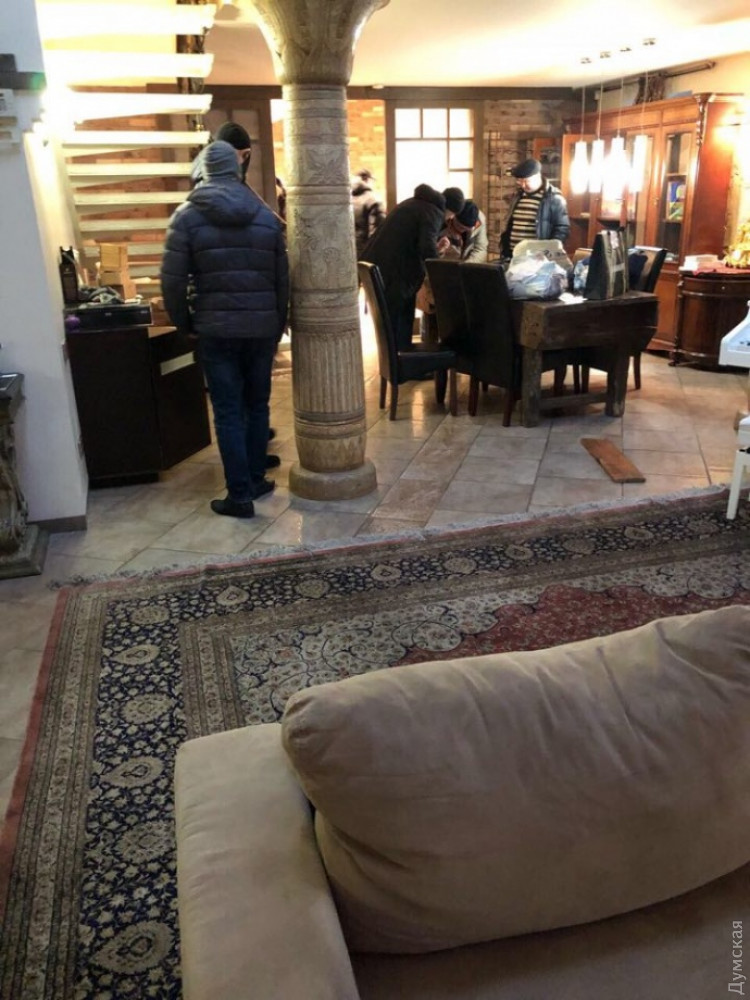 ����� � ���� - ���� ������ ������������