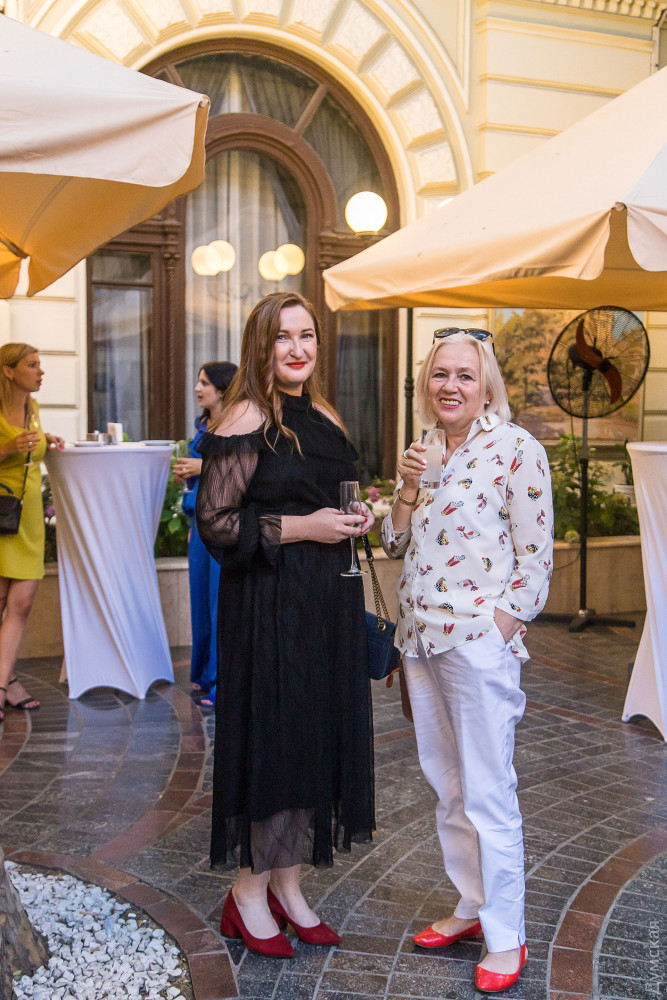 ������������ ������������ ������ ������������ ������������ � �������� ������� ��������� ����� � ����� �� "����, �������, ������" ������� �������