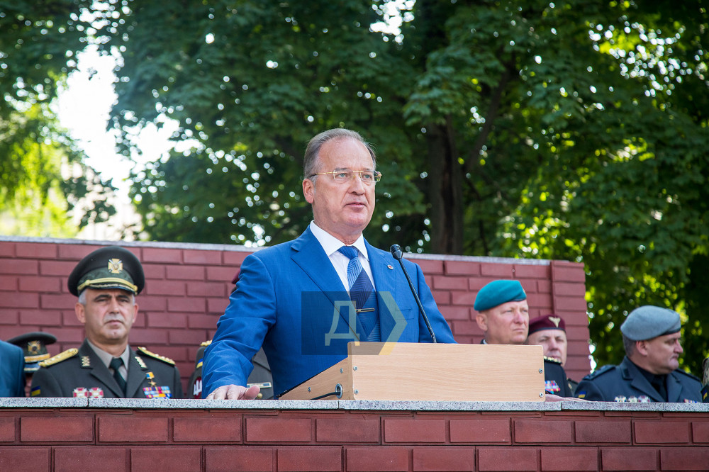 ���� ����������