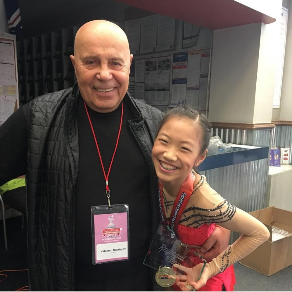 ���� Emily zhang