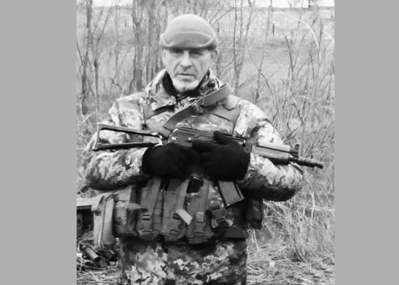 Почти год считался пропавшим без вести: в Одесской области проводили в последний путь погибшего на фронте защитника