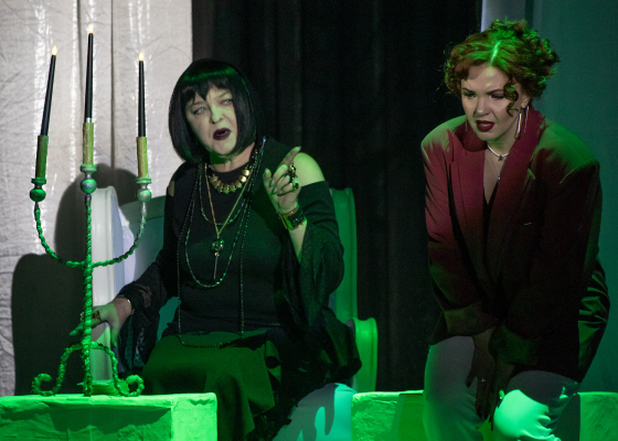 Рыжая ведьма и лысый демон, или Одесский театр едва не вызвал нечистого в пятницу, 13-го