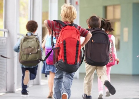 Одесским школьникам вернули осенние каникулы: родители и учителя были против отмены