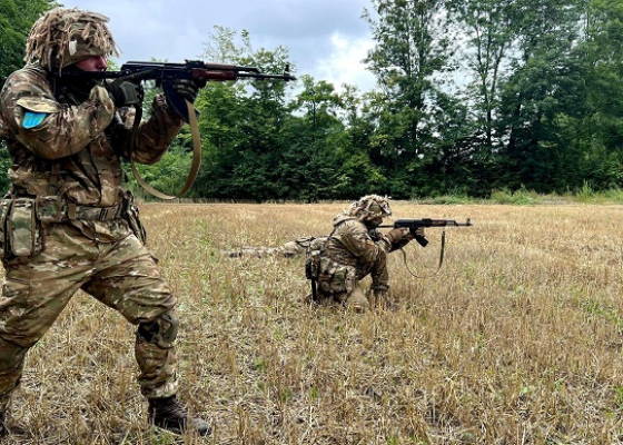 Украинские защитники на юге уничтожили 90 оккупантов и склад вражеских боеприпасов