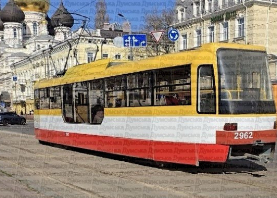 «Я очень доволен»: как одесситы встретили возвращение трамваев и троллейбусов (видео)