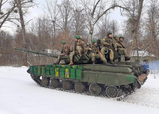 Украинские защитники за сутки поразили два вражеских командных пункта и две позиции ракетных войск