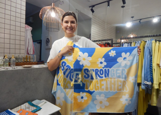 Отрезанная голова путина, стойкий петух и модельер, которая шьет бронежилеты: одесский бизнес и полномасштабная война (фото, видео)