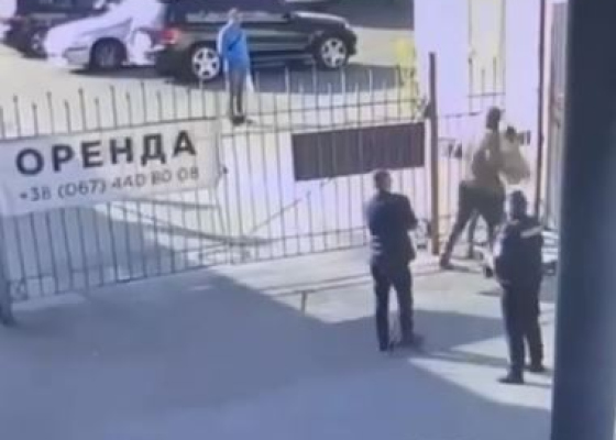 Генпрокуратура открыла дело из-за избиения мужчины нардепами Дмитруком и Куницким