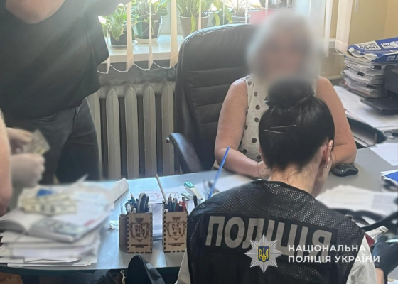 Попалась на взятке: чиновницу из Одесчины отправили в СИЗО с правом внесения залога